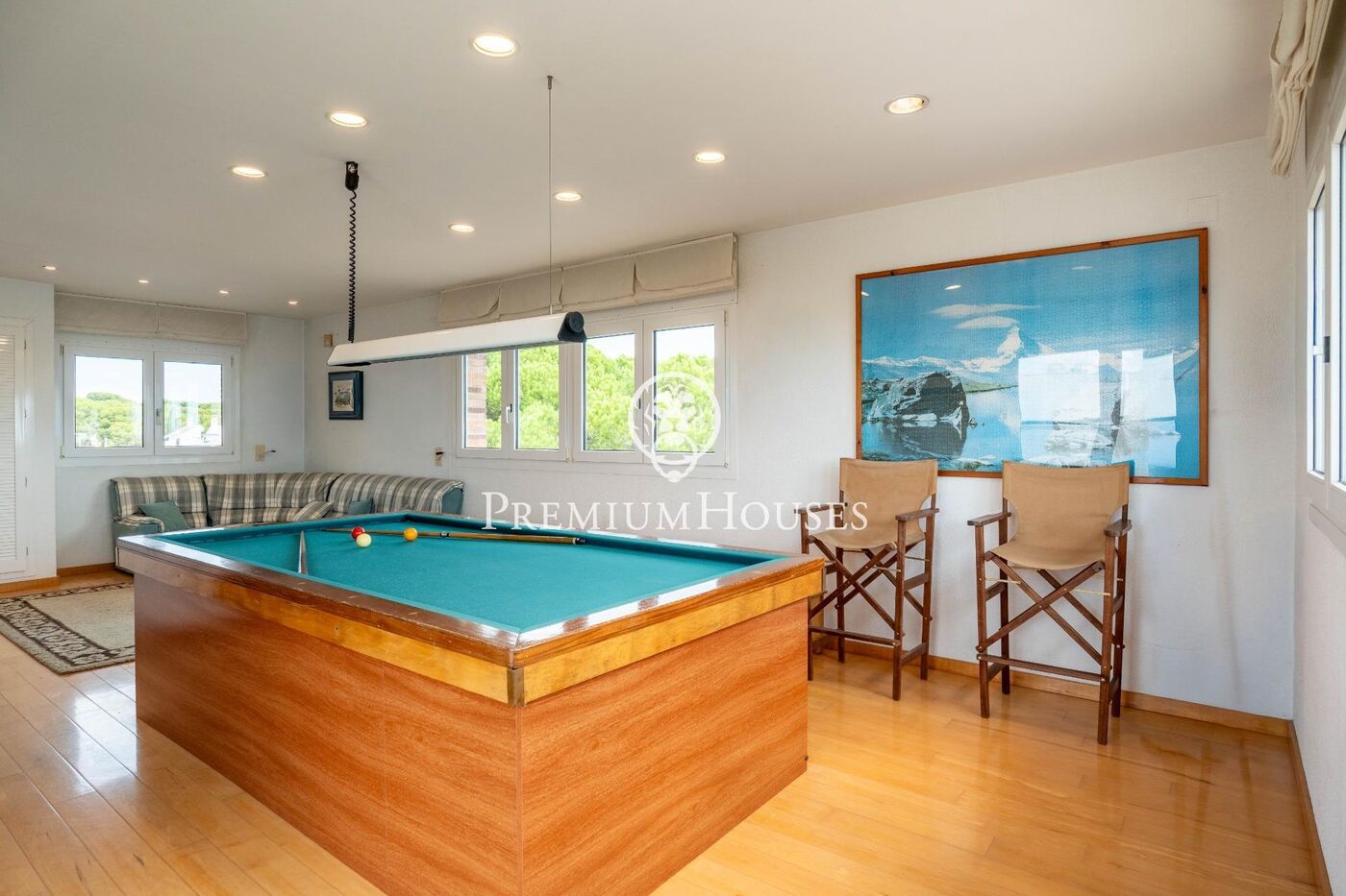 Casa con piscina en primera línea de mar en els Munts