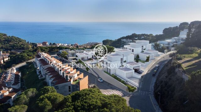 New development of sustainable homes with sea views in Caldes d'Estrac