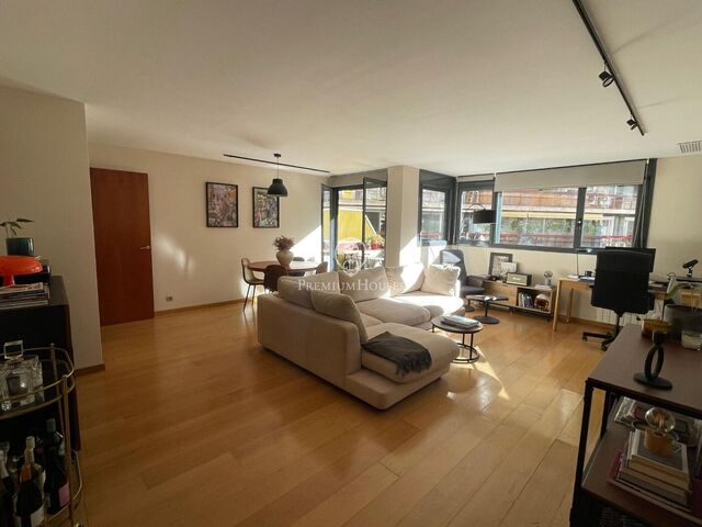 Exclusivo piso reformado junto a Francesc Macià