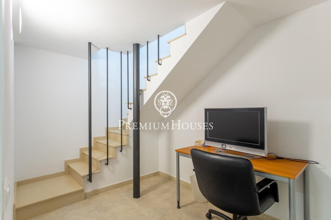 Casa de diseño minimalista con vistas al mar  en Sant Vicenç de Montalt