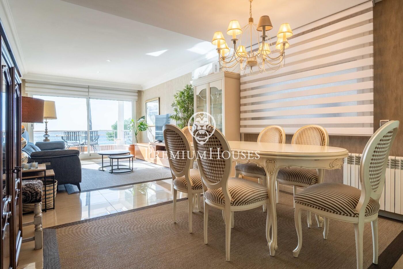 Casa independent en primera línia de mar en Urbanizacions de Llevant