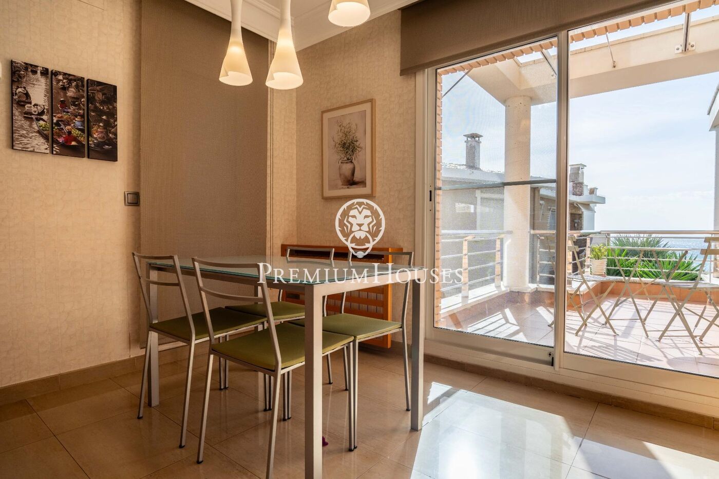 Casa independent en primera línia de mar en Urbanizacions de Llevant