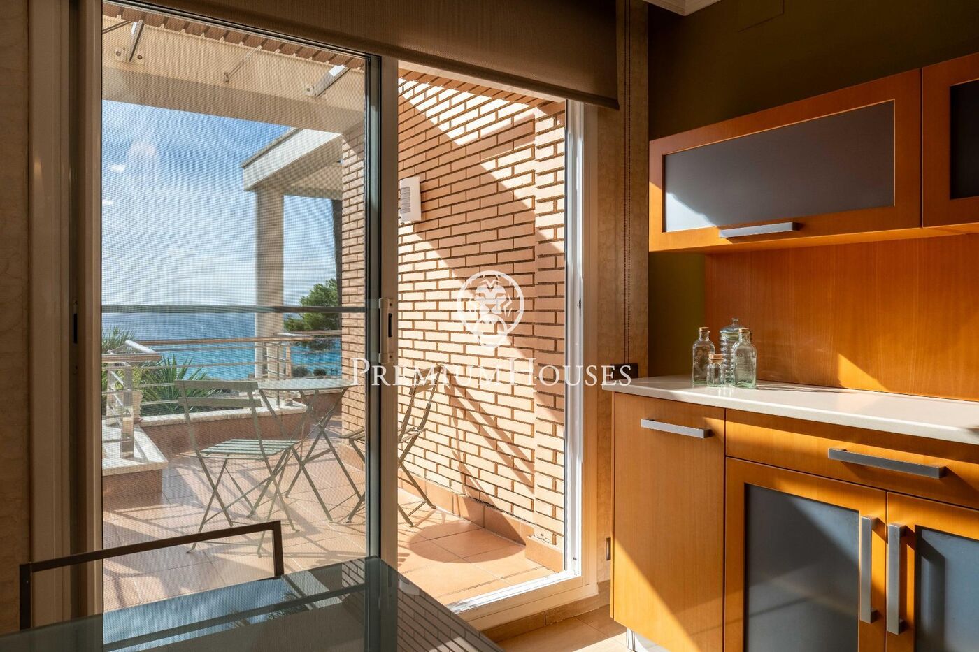 Casa independent en primera línia de mar en Urbanizacions de Llevant