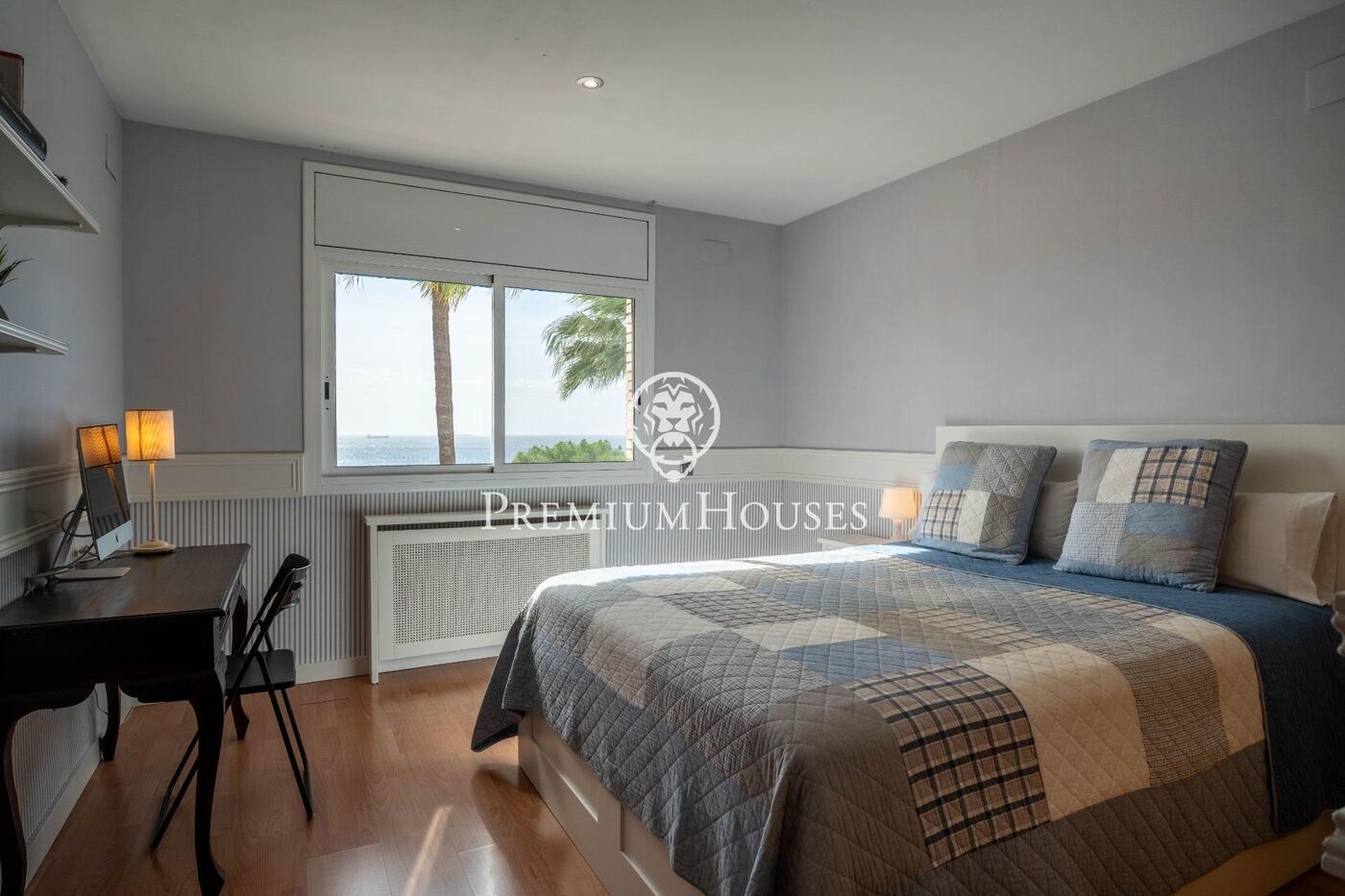 Casa independent en primera línia de mar en Urbanizacions de Llevant