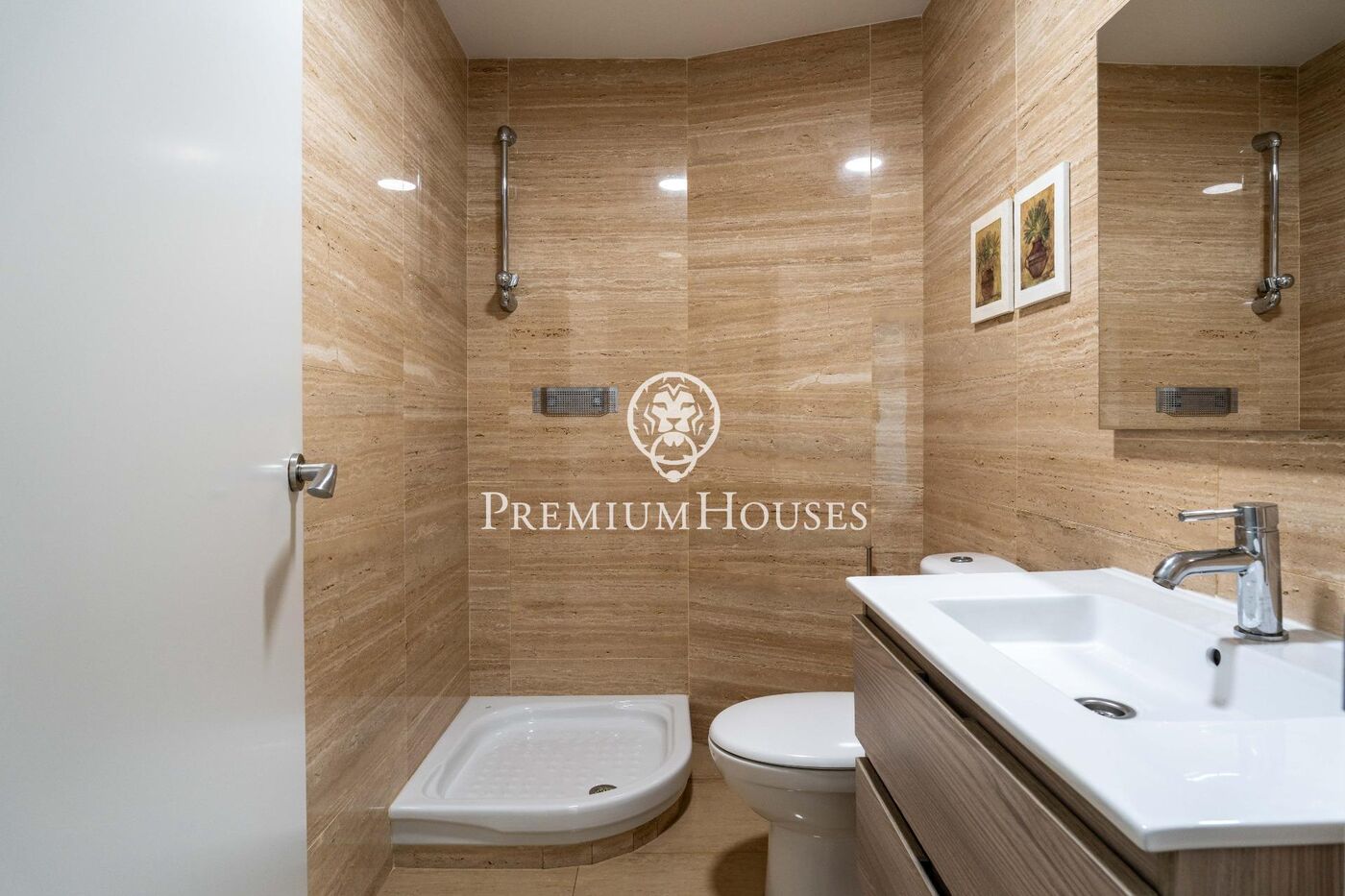 Casa independent en primera línia de mar en Urbanizacions de Llevant