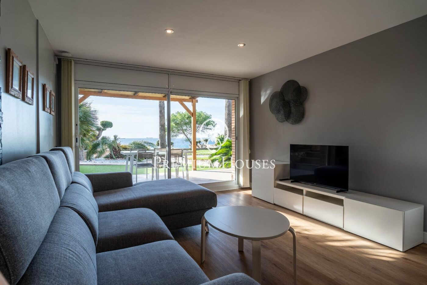 Casa independent en primera línia de mar en Urbanizacions de Llevant