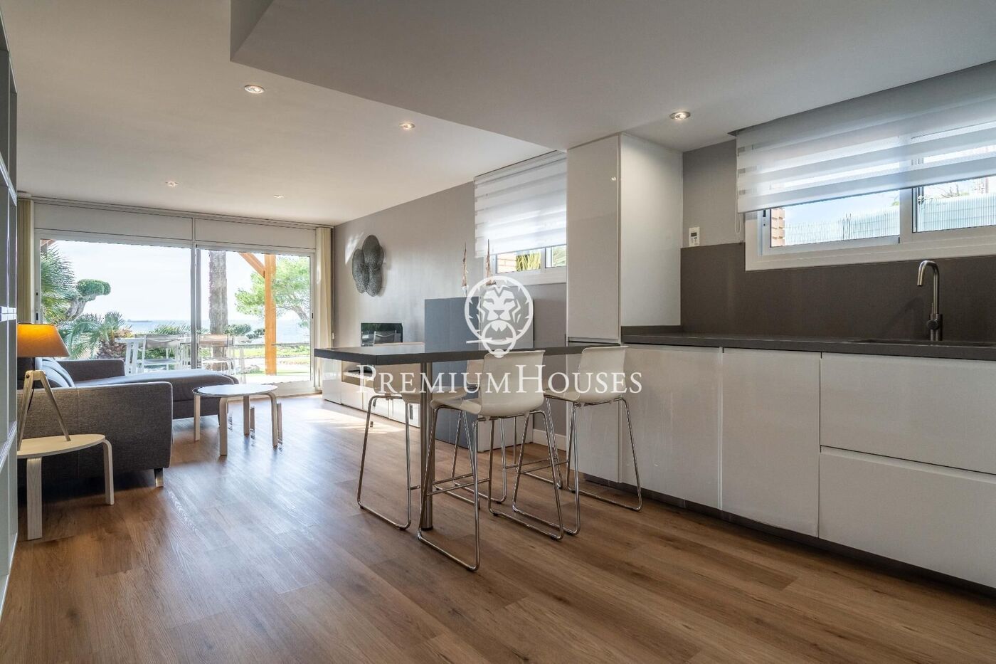 Casa independent en primera línia de mar en Urbanizacions de Llevant