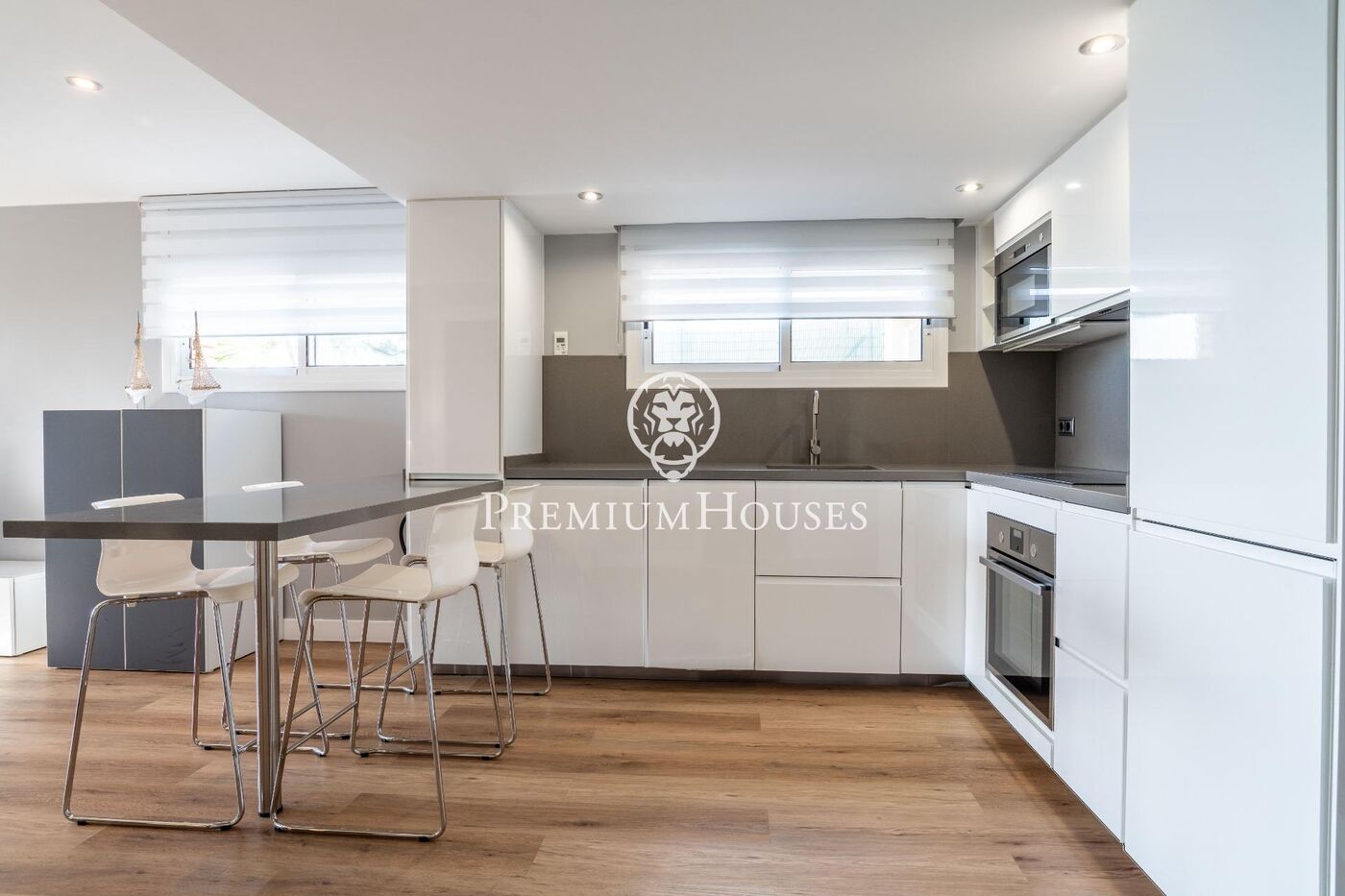 Casa independent en primera línia de mar en Urbanizacions de Llevant