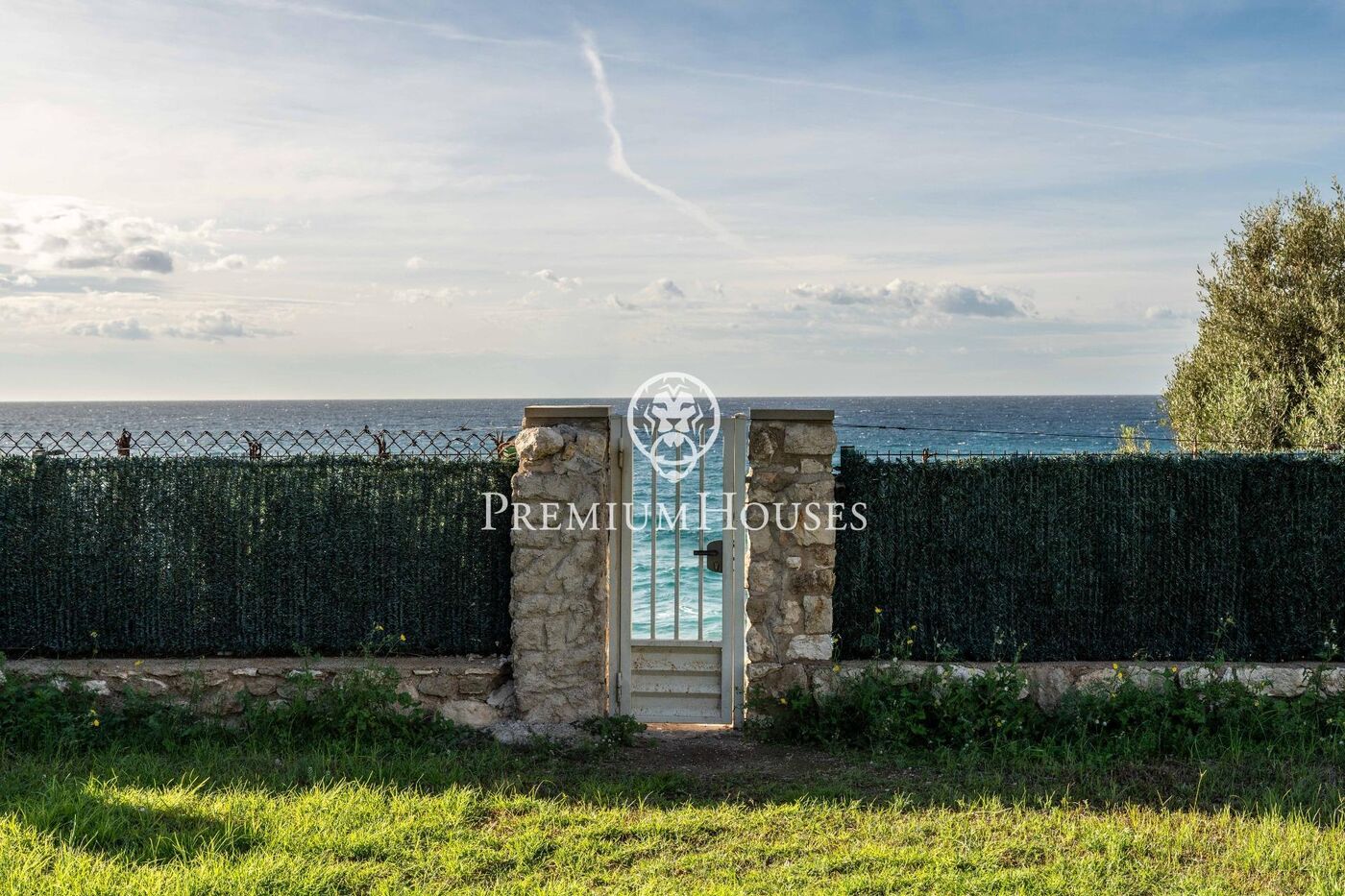 Casa independent en primera línia de mar en Urbanizacions de Llevant