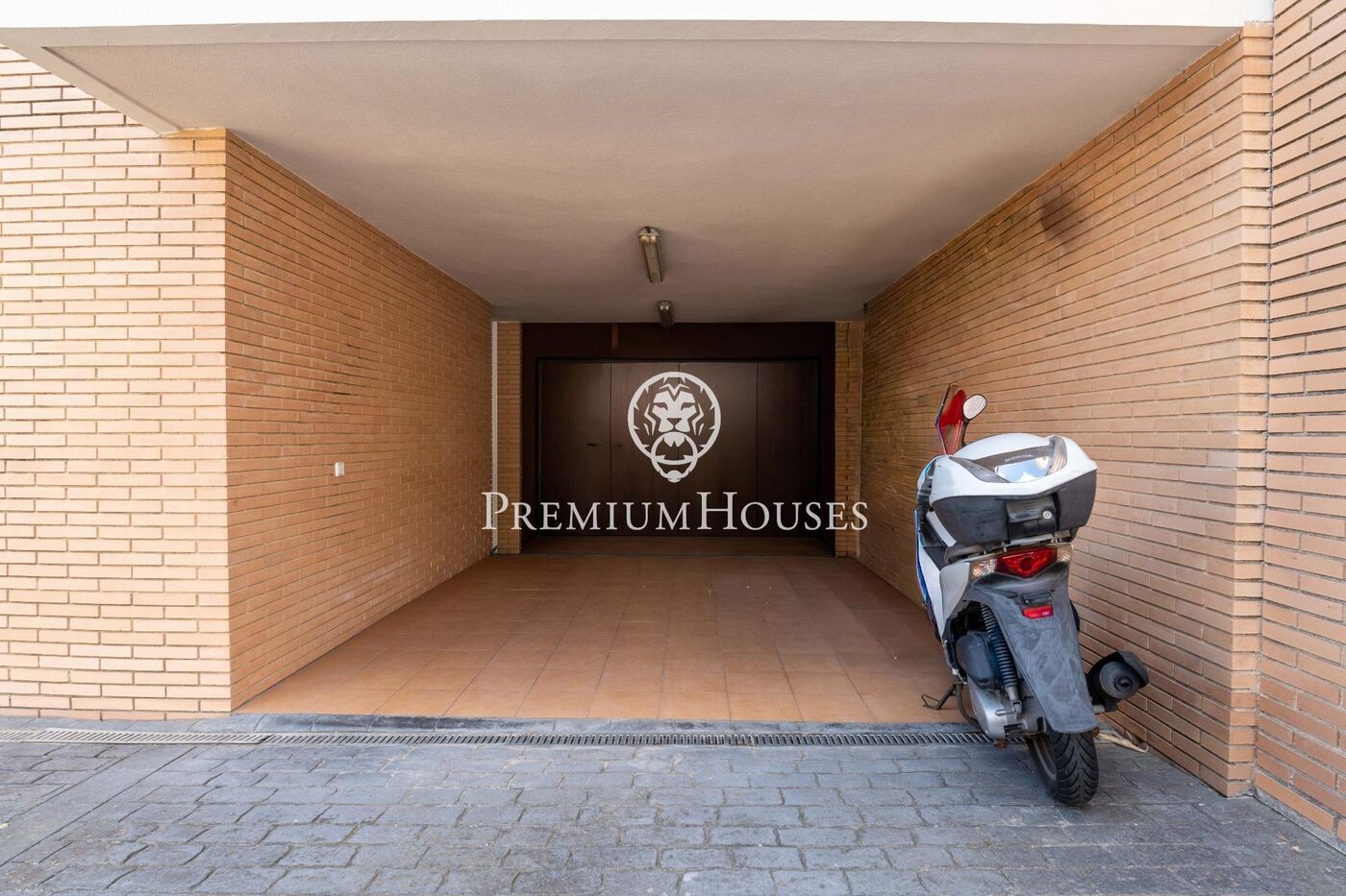 Casa independent en primera línia de mar en Urbanizacions de Llevant