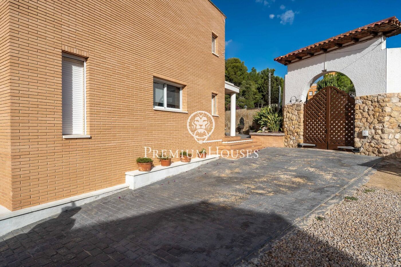 Casa independent en primera línia de mar en Urbanizacions de Llevant