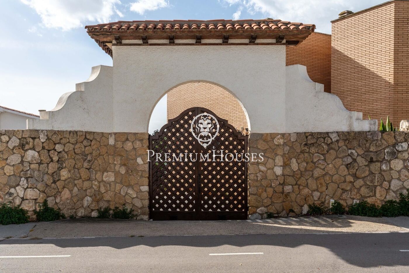 Casa independent en primera línia de mar en Urbanizacions de Llevant