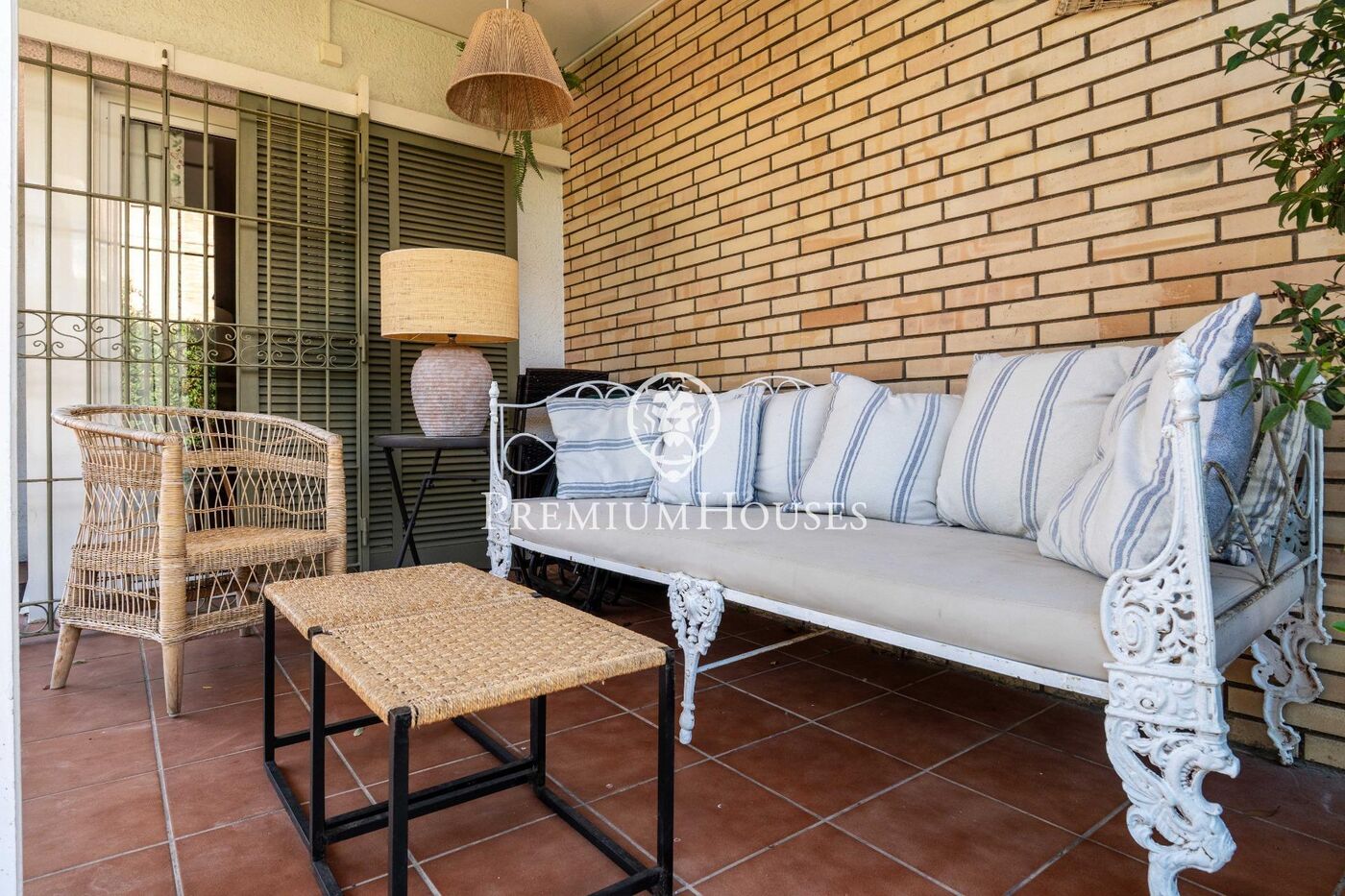 Pareado con jardín y piscina en el Vinyet