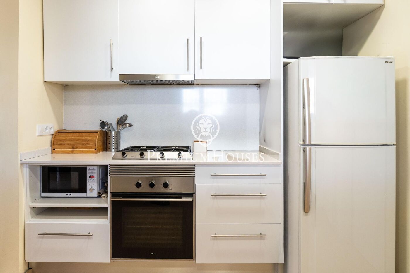 Pareado con jardín y piscina en el Vinyet