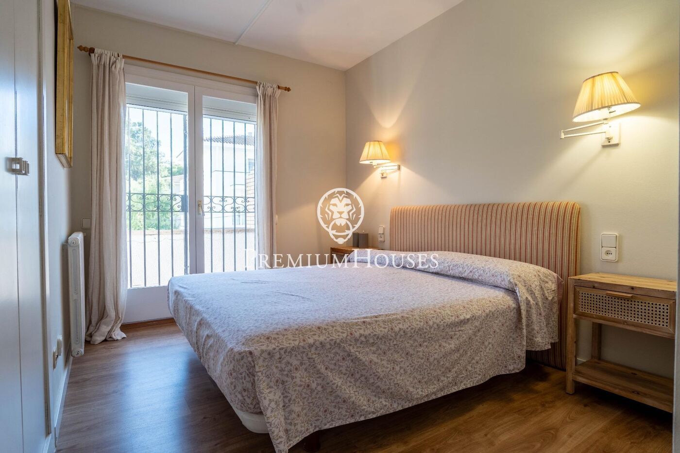 Pareado con jardín y piscina en el Vinyet