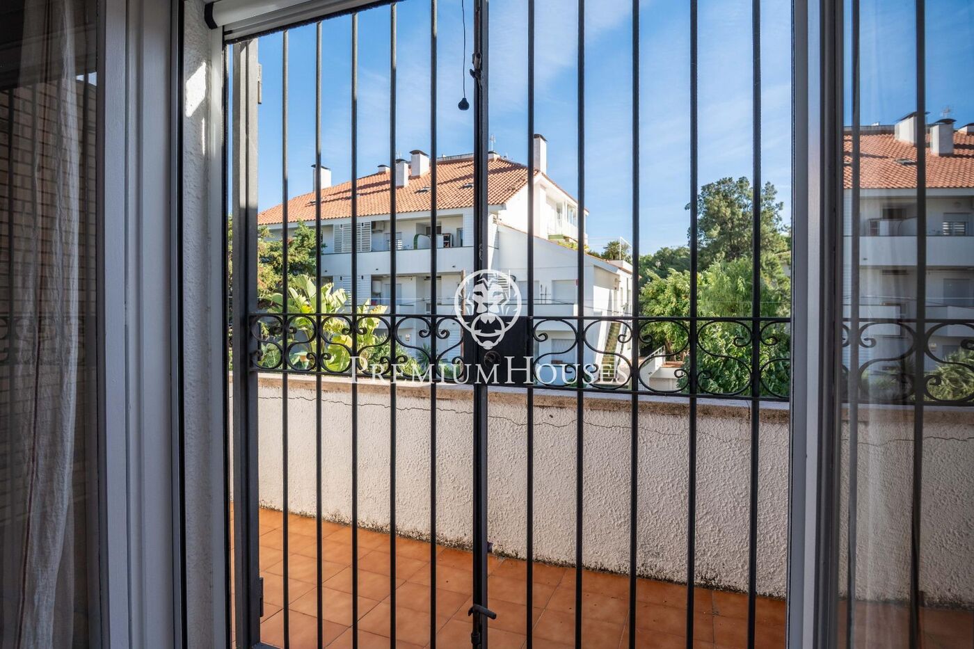 Pareado con jardín y piscina en el Vinyet