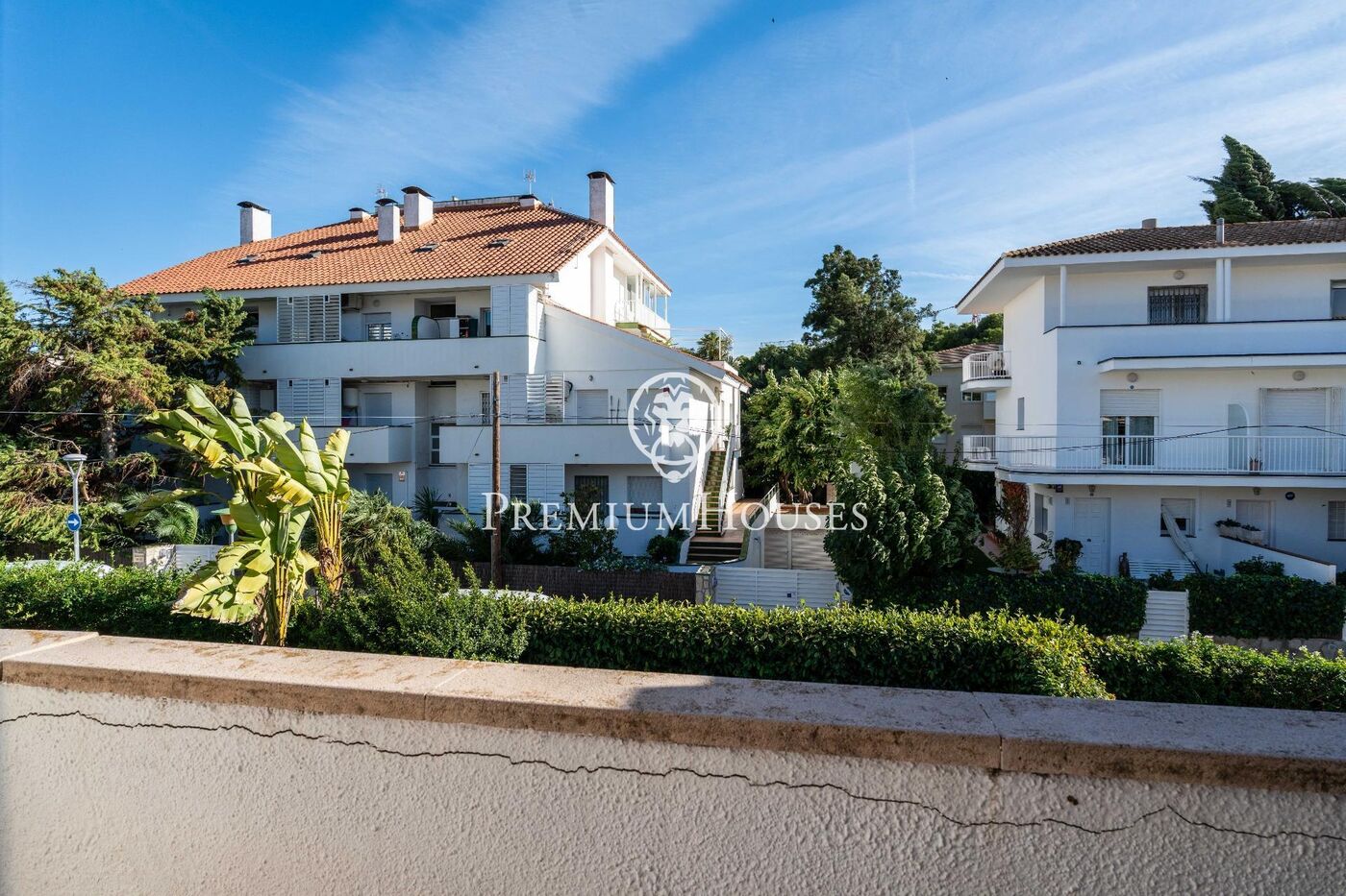 Pareado con jardín y piscina en el Vinyet