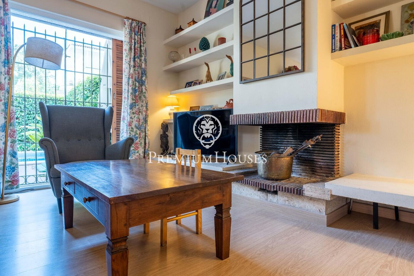 Pareado con jardín y piscina en el Vinyet