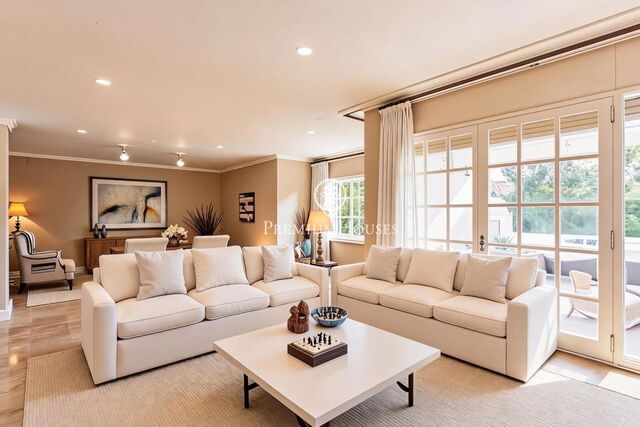 Bright semi-detached house for sale in Teià