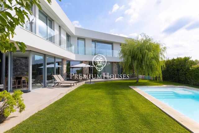 Espectacular casa independiente en Teià con vistas al mar