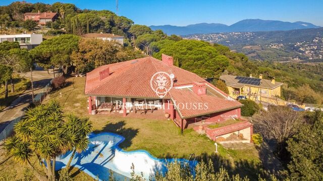 Spectacular house with incredible views for sale in Mataró
