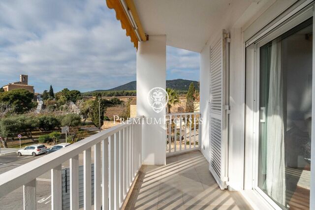 Maison individuelle avec terrasses et vue imprenable au centre