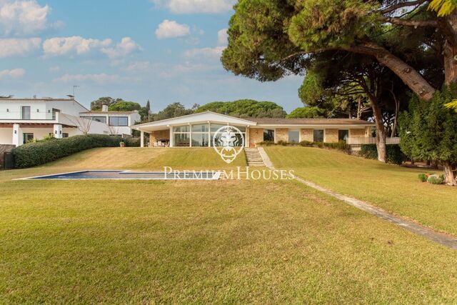 Exclusiva casa de una sola planta en alquiler en Sant Andreu de Llavaneres