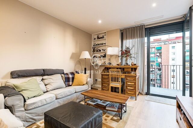 Magnífica vivienda luminosa con terraza en el Eixample Derecho