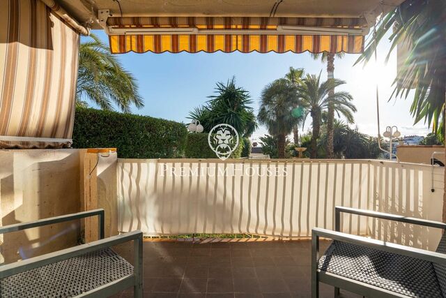 Ground Floor Apartment with Terrace and Communal Pool in Vallpineda