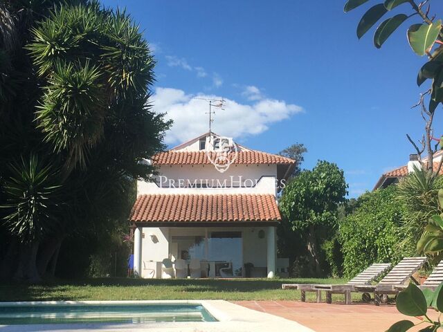 Maison individuelle avec vue imprenable à Vallpineda