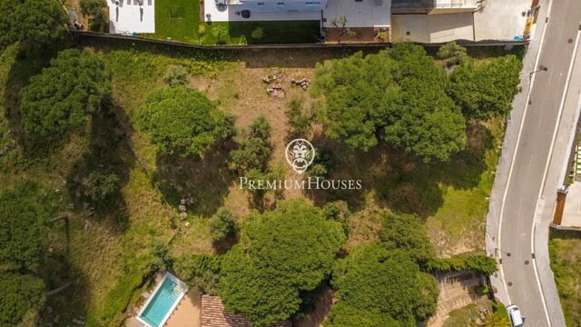 Terreny amb vista a la mar en venda a Sant Andreu de Llavaneres