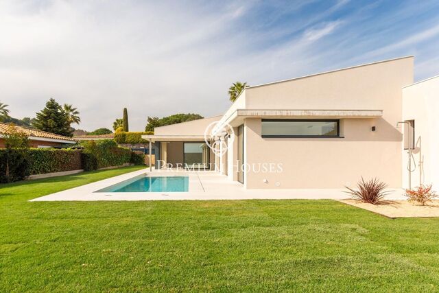 Exclusiva casa en venta de una sola planta en Supermaresme Golf