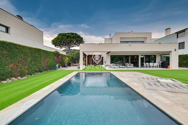 House for sale in Sant Andreu de Llavaneres with sea views