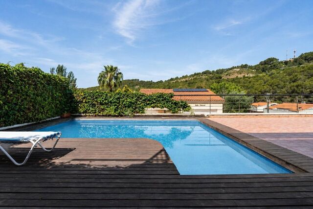 Casa con piscina en Boscos