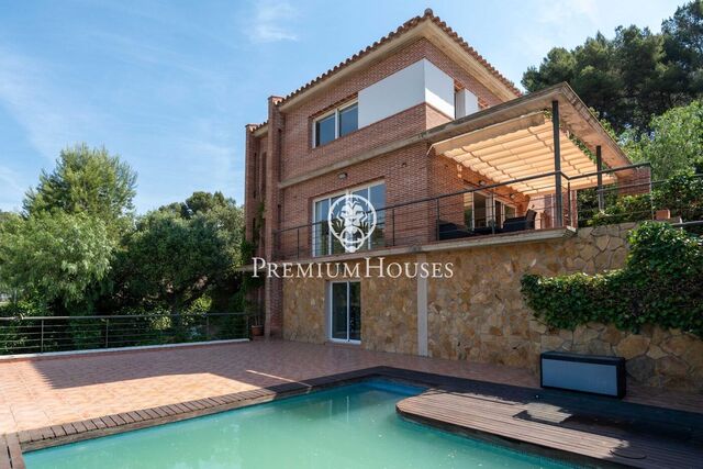 Casa con piscina en Boscos