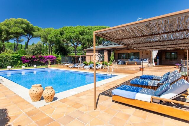 A beautiful detached house in a peaceful haven in El Puntó