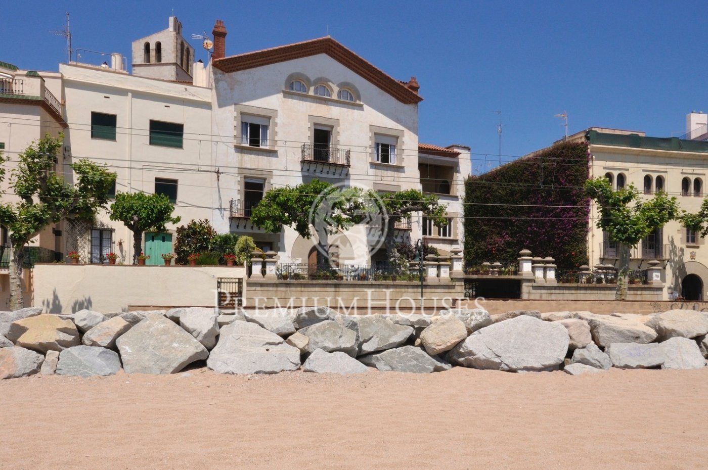 Casa de 449 m² con vistas en venta en Sant Pol de Mar | Premium Houses