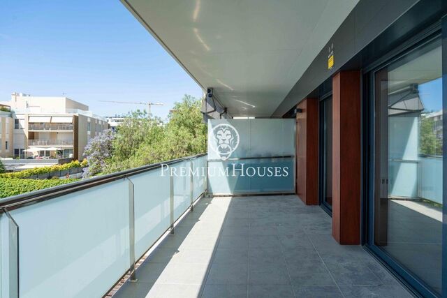 Apartment with Terrace in La Plana