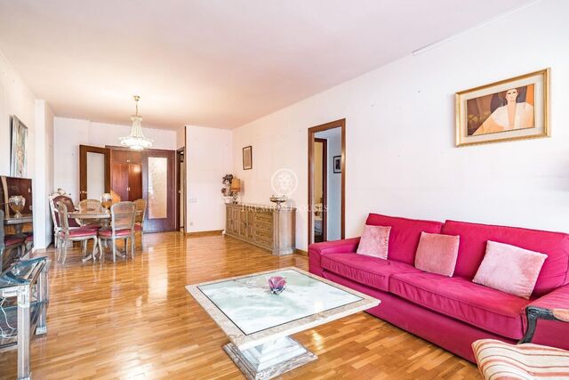 Excepcional vivienda en una ubicación privilegiada, con magníficas vistas al Parque de Santa Amèlia.