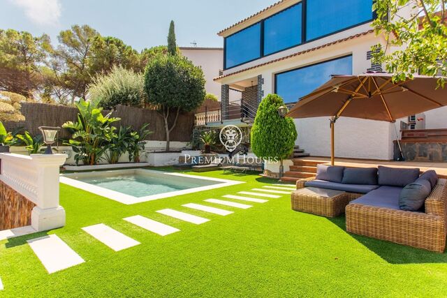 Casa con vistas espectaculares a la venta en Cabrils