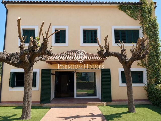 Casa con jardín a un paso de la Rambla Nova