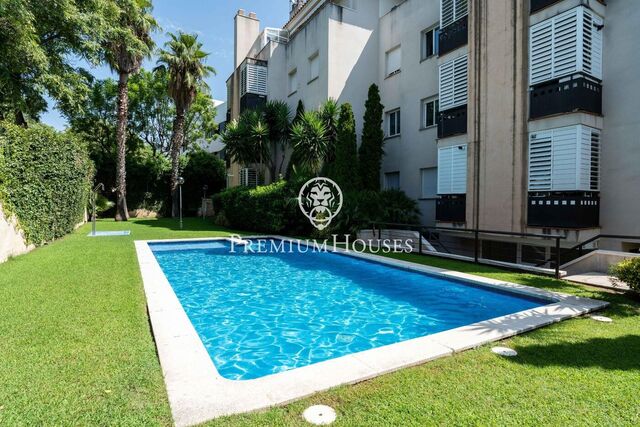 Piso con piscina comunitaria en Can Pei