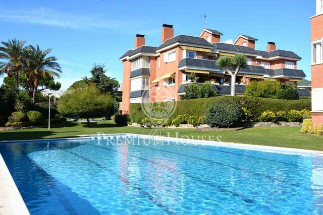 Baix cantoner de lloguer amb jardí a les Lloses. Sant Andreu de Llavaneres