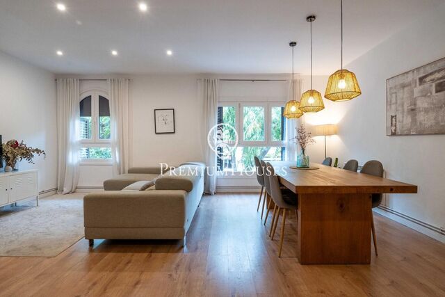 Apartment with a Terrace on Rambla Nova