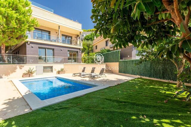 Casa independiente en venta en Premià de Dalt