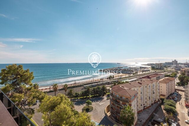 Penthouse with Ocean Views in Eixample