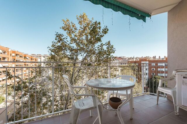 Oportunidad: 5ª planta exterior con balcón y plaza de parking