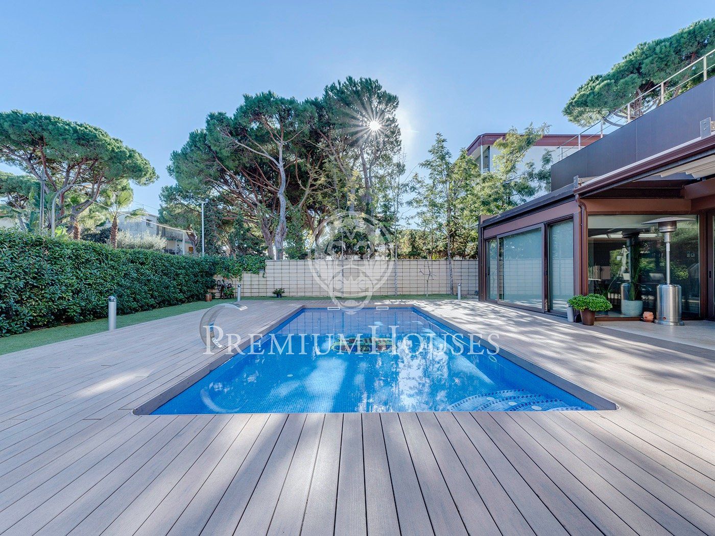 Casa De 500 M Con Piscina Y Vistas En Venta En Castelldefels Premium Houses