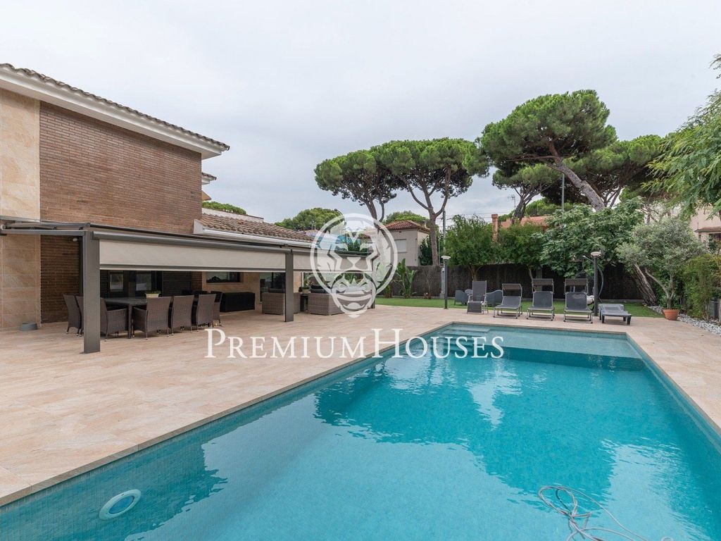 Maison De 388 M Avec Piscine A Vendre A Castelldefels Premium Houses