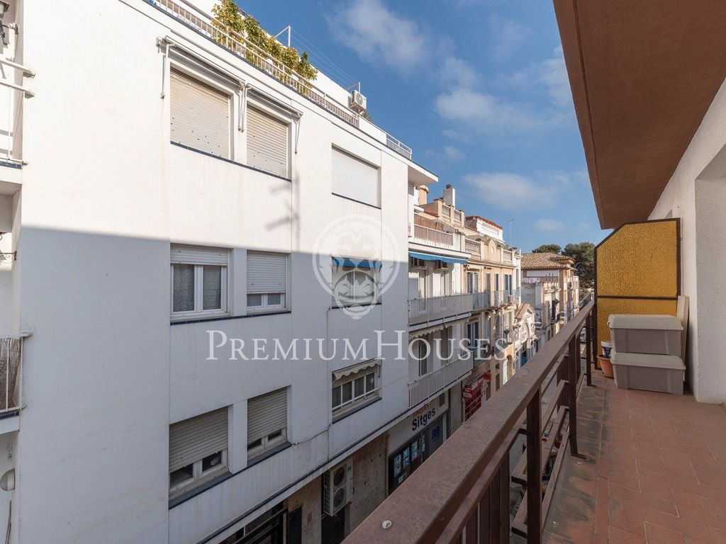 Gran piso en venta con terraza en el centro de Sitges